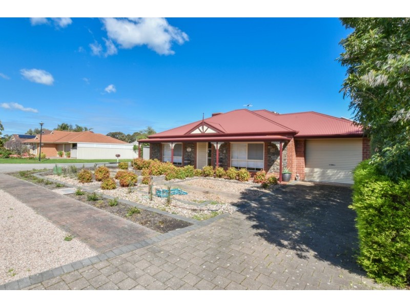 2 Epsilon Close, Woodcroft SA 5162