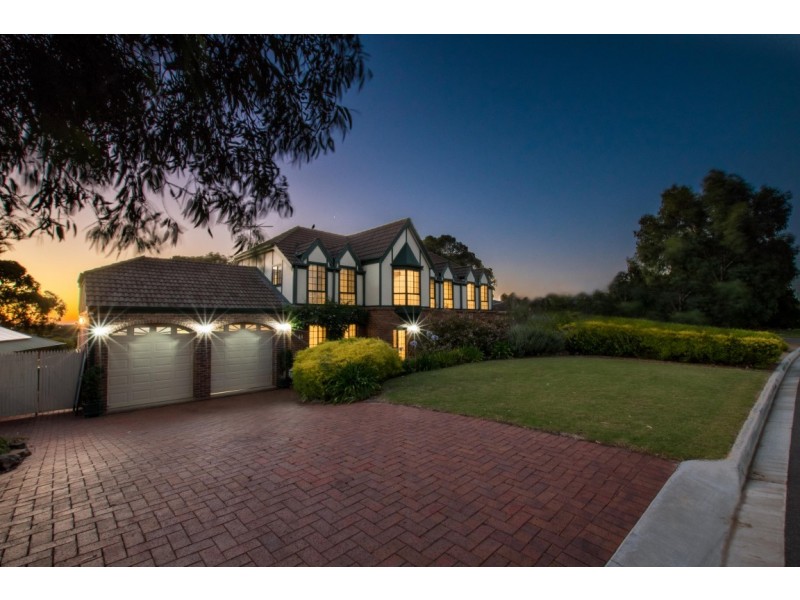 14 Shetland Street, Woodcroft SA 5162