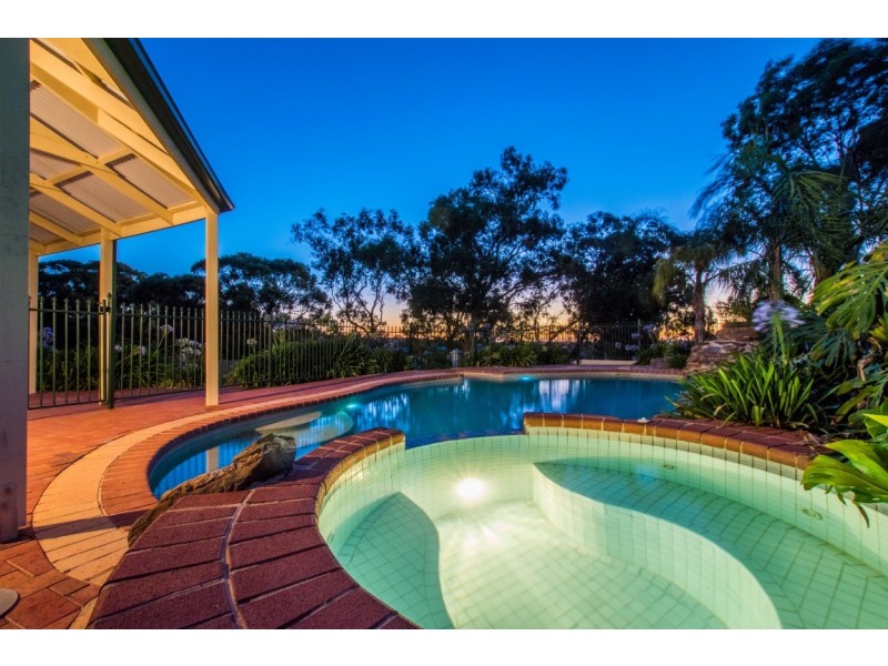 14 Shetland Street, Woodcroft SA 5162