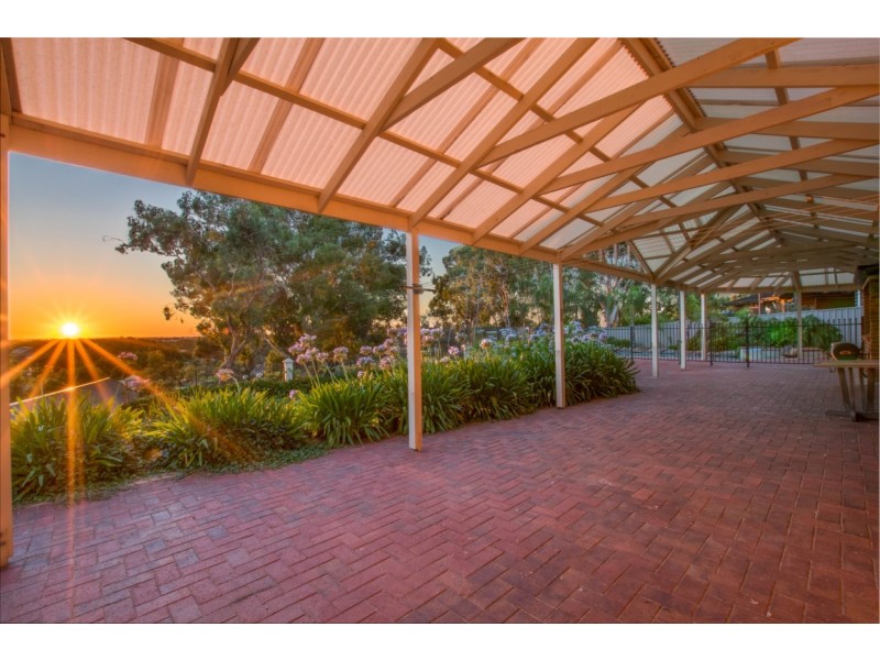 14 Shetland Street, Woodcroft SA 5162