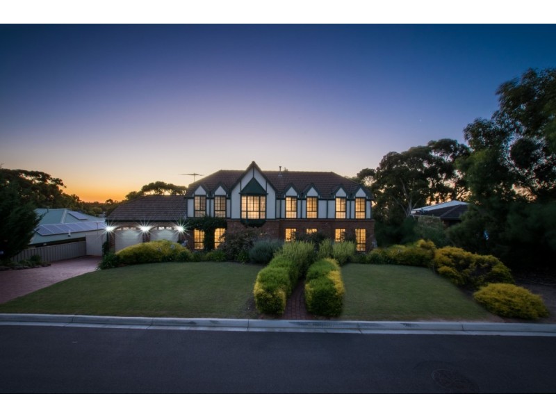 14 Shetland Street, Woodcroft SA 5162