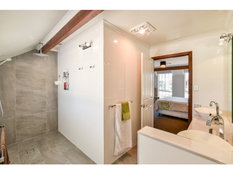 14 Shetland Street, Woodcroft SA 5162