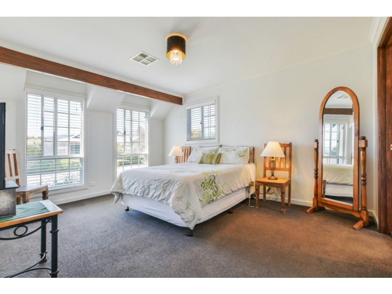 14 Shetland Street, Woodcroft SA 5162