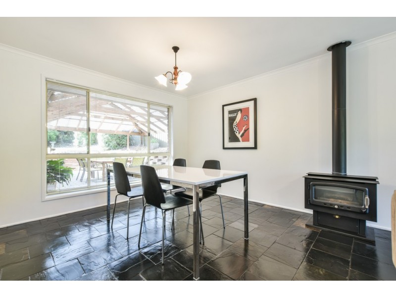 1 Curtin Court, Trott Park SA 5158