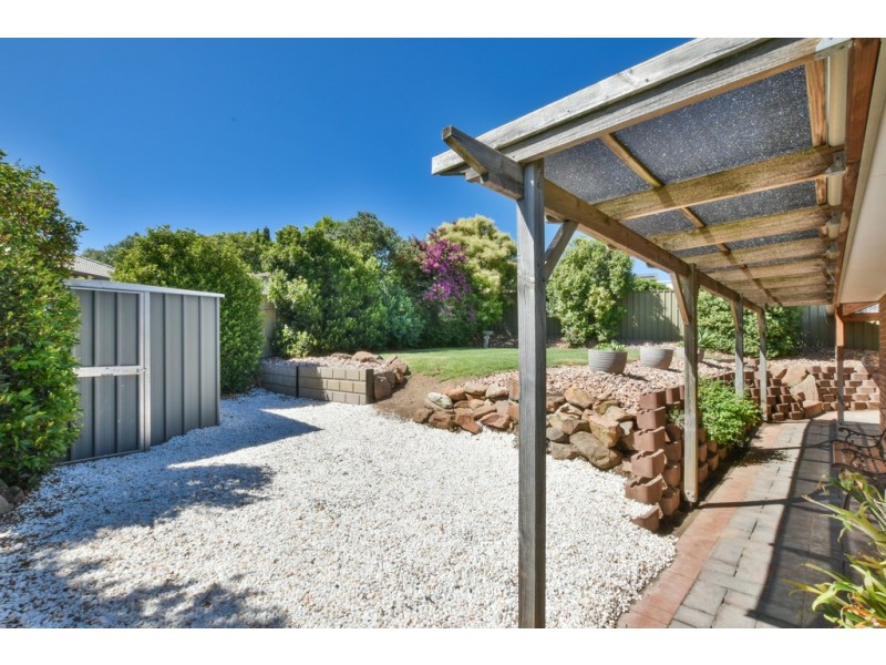 1 Curtin Court, Trott Park SA 5158