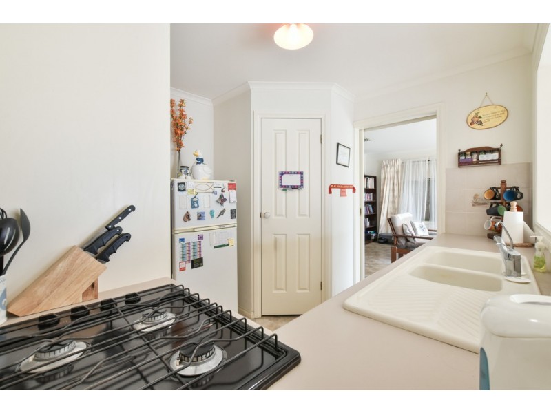 2 Aloisi Court, Woodcroft SA 5162