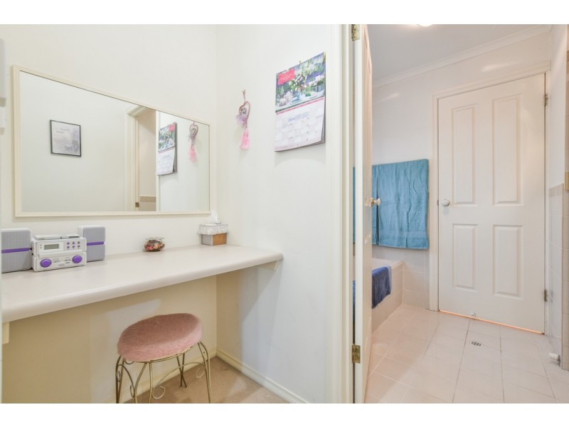 2 Aloisi Court, Woodcroft SA 5162