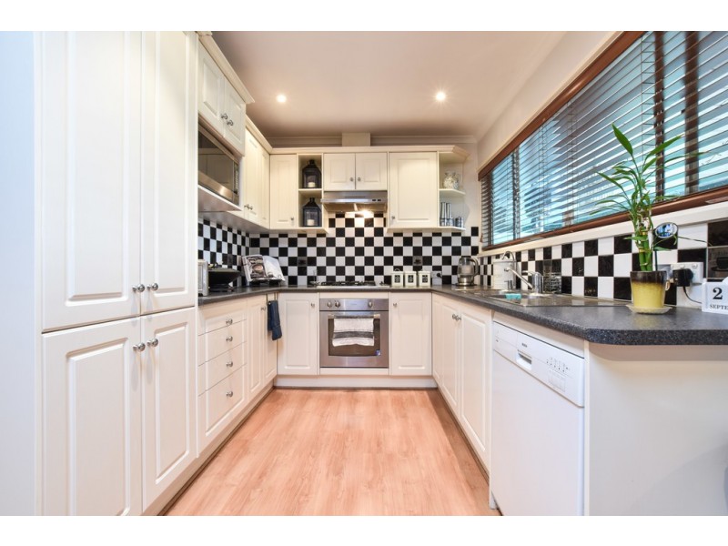 22 Mason Avenue, Happy Valley SA 5159