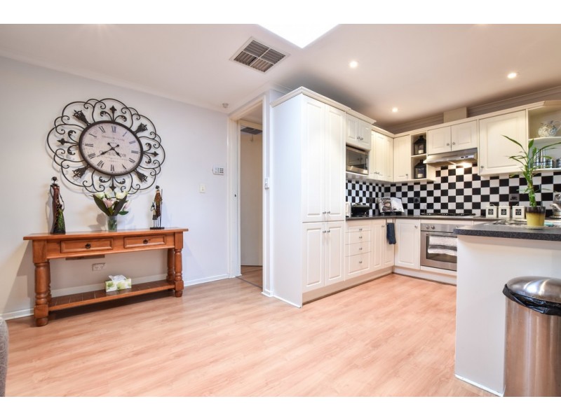 22 Mason Avenue, Happy Valley SA 5159