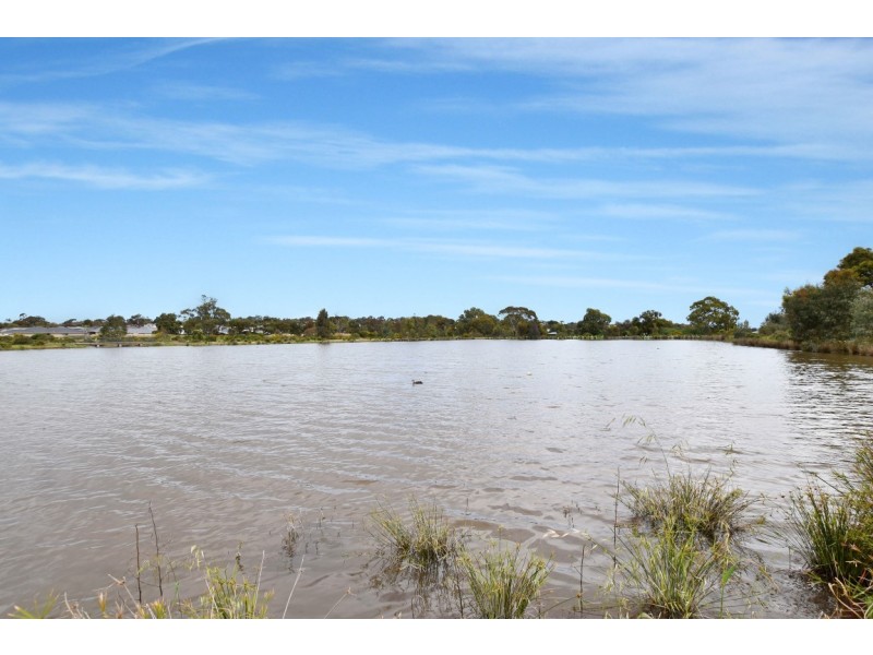 17 Conington Crescent, Morphett Vale SA 5162