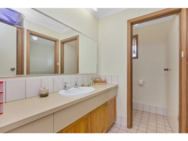 4 Dianne Street, Happy Valley SA 5159