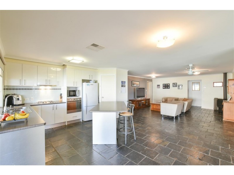 22 Paignton Close, Moana SA 5169