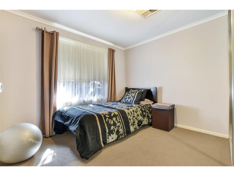 22 Paignton Close, Moana SA 5169