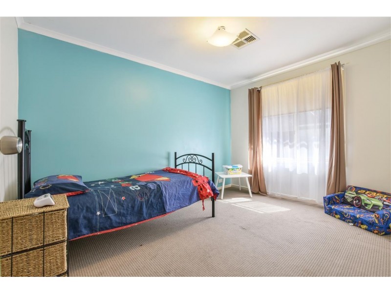 22 Paignton Close, Moana SA 5169