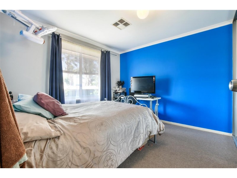 22 Paignton Close, Moana SA 5169