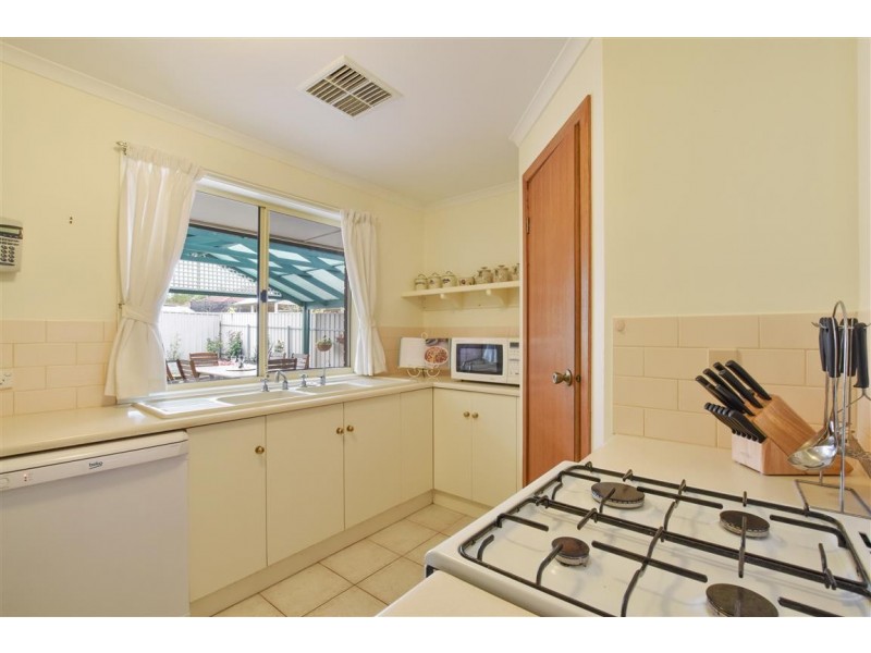 20 Whitestone Crescent, Seaford Rise SA 5169