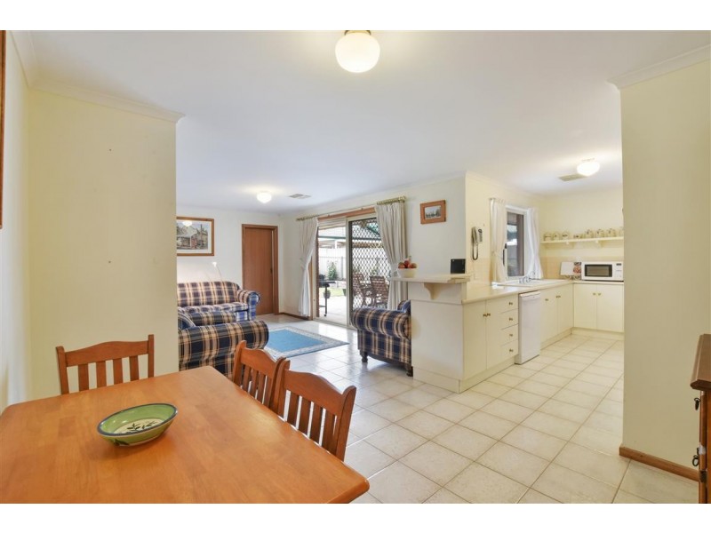 20 Whitestone Crescent, Seaford Rise SA 5169