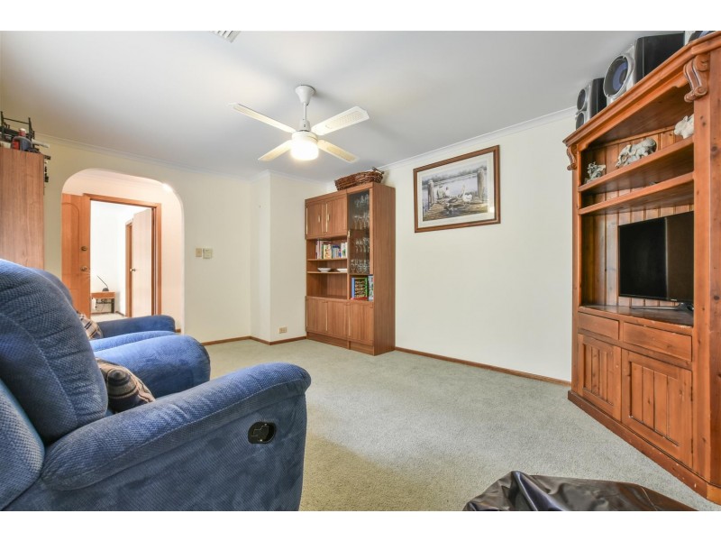 20 Whitestone Crescent, Seaford Rise SA 5169