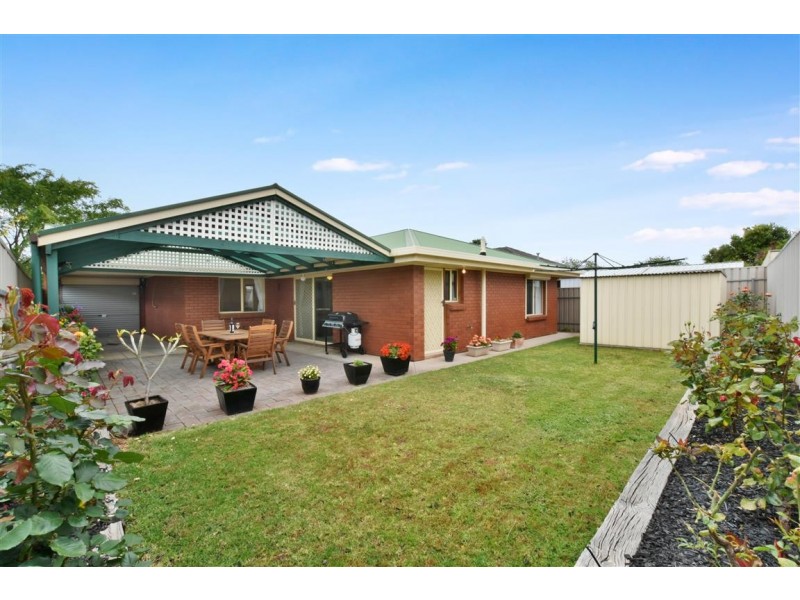 20 Whitestone Crescent, Seaford Rise SA 5169