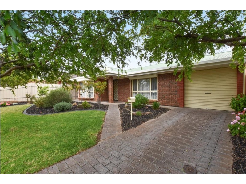 20 Whitestone Crescent, Seaford Rise SA 5169