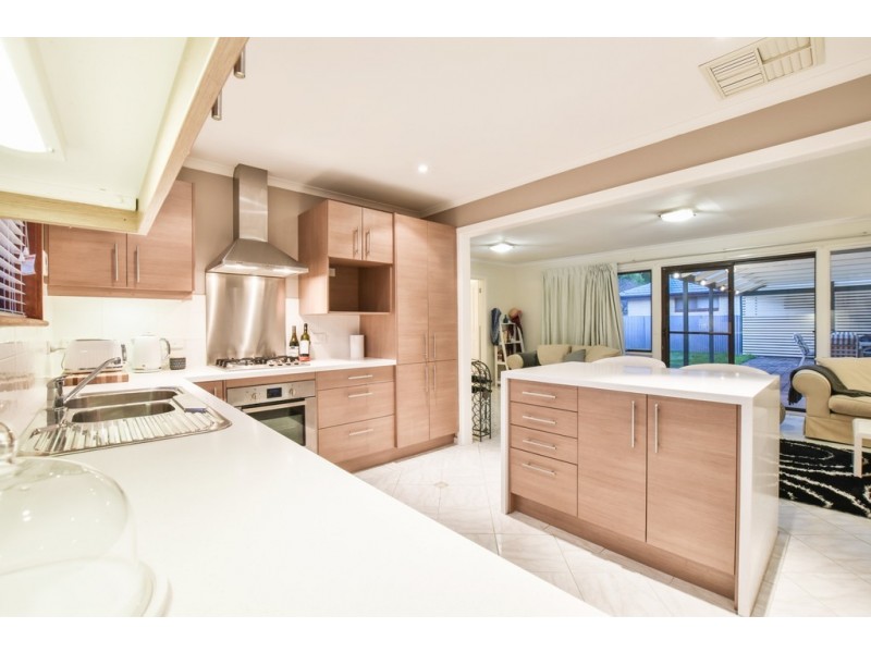 27 Mary Street, Happy Valley SA 5159