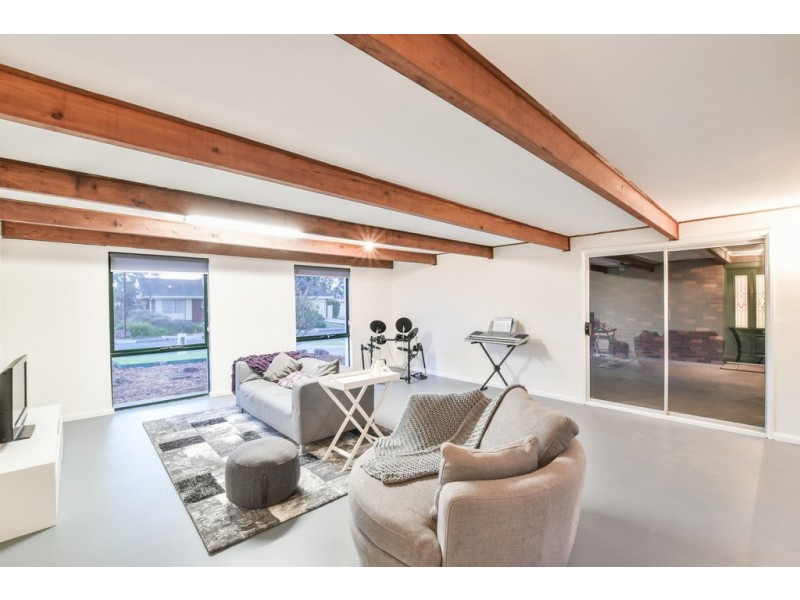 27 Mary Street, Happy Valley SA 5159