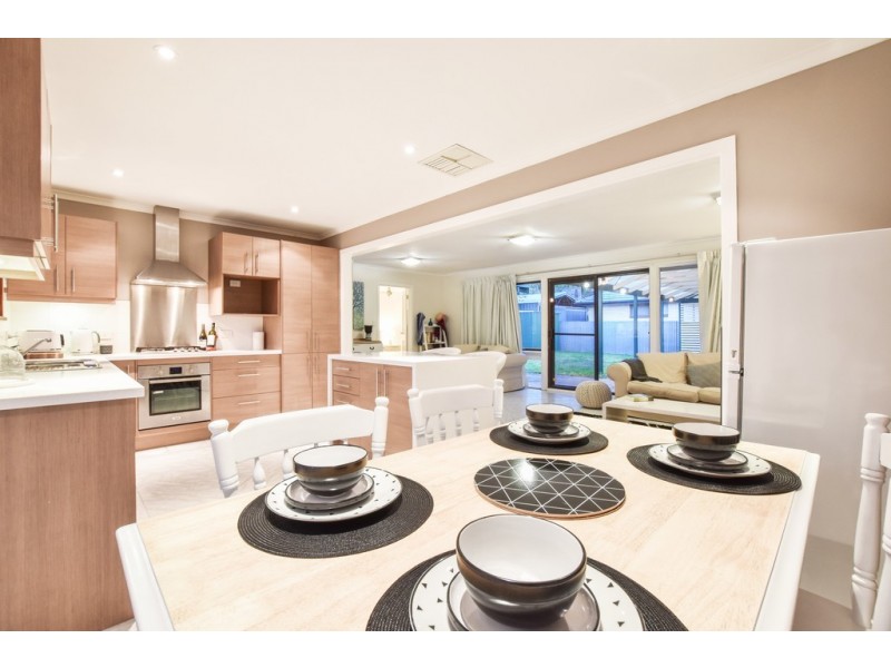 27 Mary Street, Happy Valley SA 5159