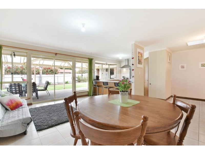 86 Investigator Drive, Woodcroft SA 5162