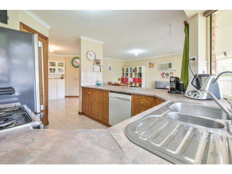 86 Investigator Drive, Woodcroft SA 5162