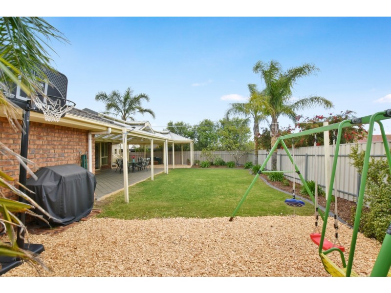 86 Investigator Drive, Woodcroft SA 5162