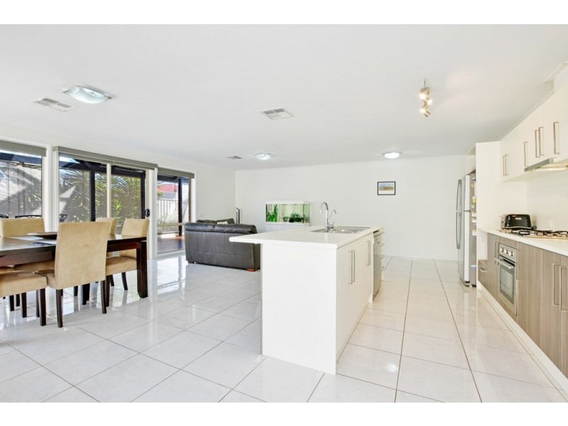 50 Lighthouse Tce, Seaford Meadows SA 5169