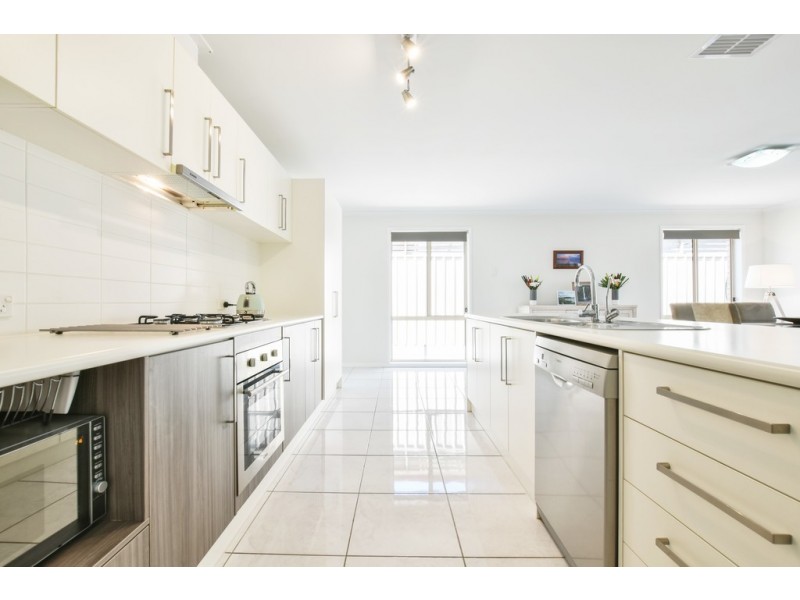 50 Lighthouse Tce, Seaford Meadows SA 5169