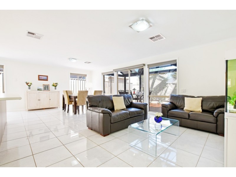 50 Lighthouse Tce, Seaford Meadows SA 5169