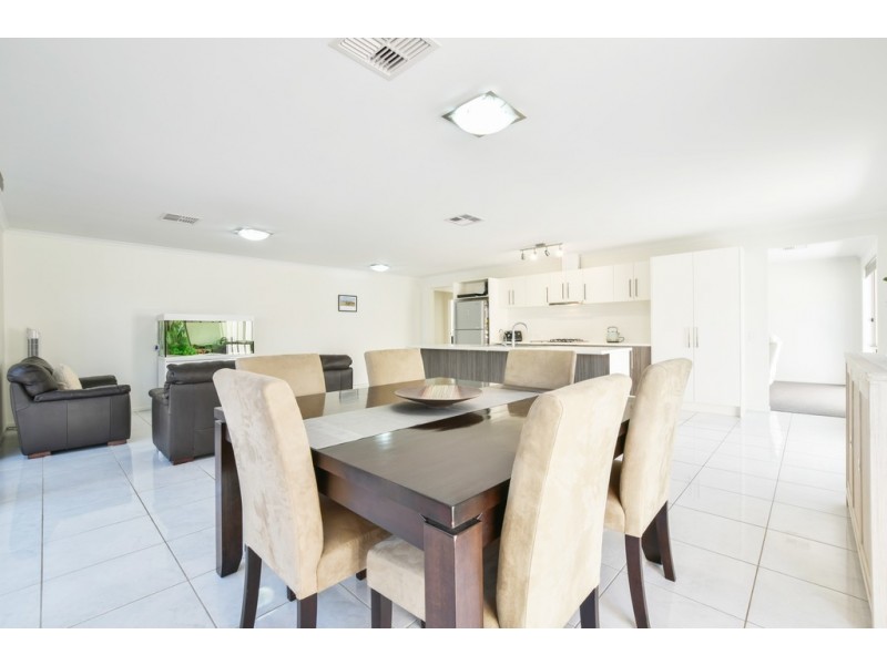 50 Lighthouse Tce, Seaford Meadows SA 5169