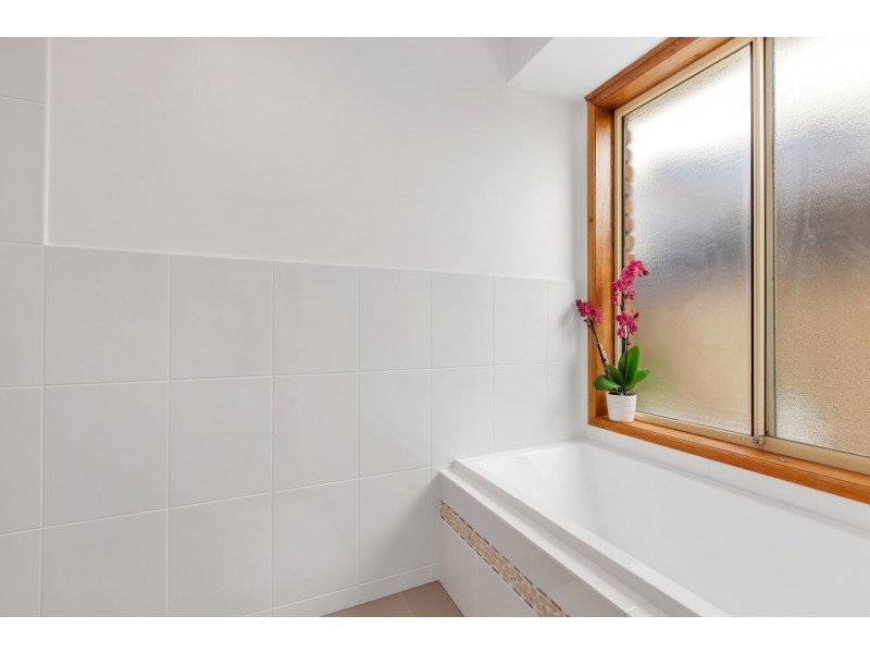 4 Malvern Way, Onkaparinga Hills SA 5163