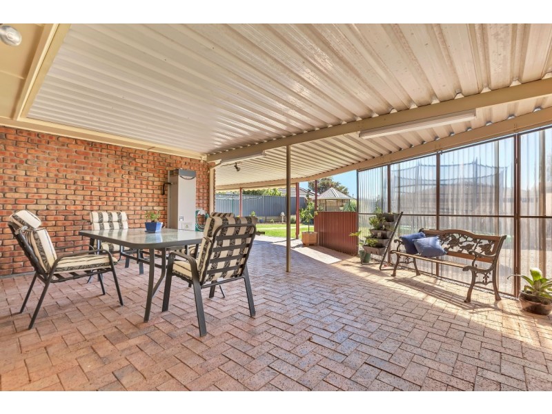 4 Malvern Way, Onkaparinga Hills SA 5163