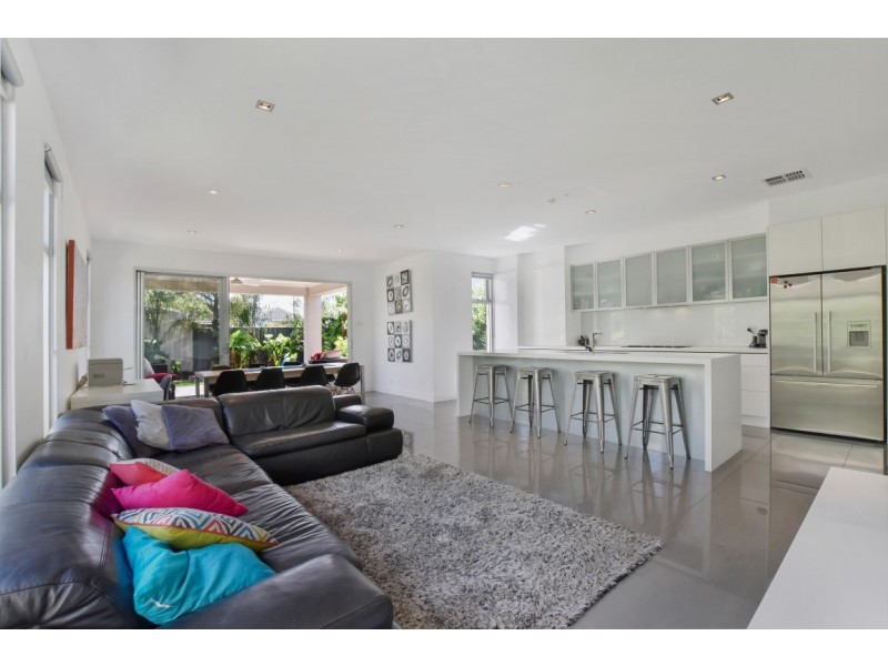 27 Ranelagh St, Glengowrie SA 5044