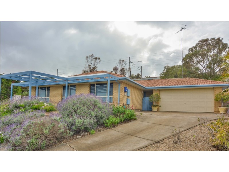 18 Sandpiper Terrace, Hallett Cove SA 5158