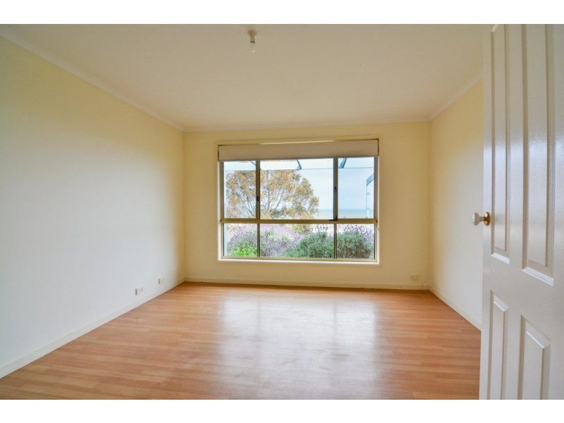 18 Sandpiper Terrace, Hallett Cove SA 5158