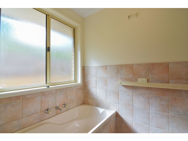 18 Sandpiper Terrace, Hallett Cove SA 5158