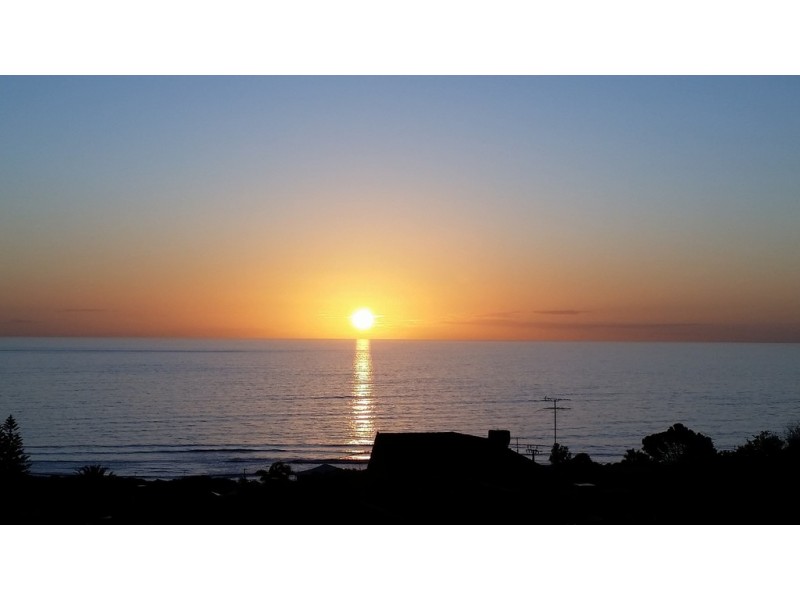 18 Sandpiper Terrace, Hallett Cove SA 5158