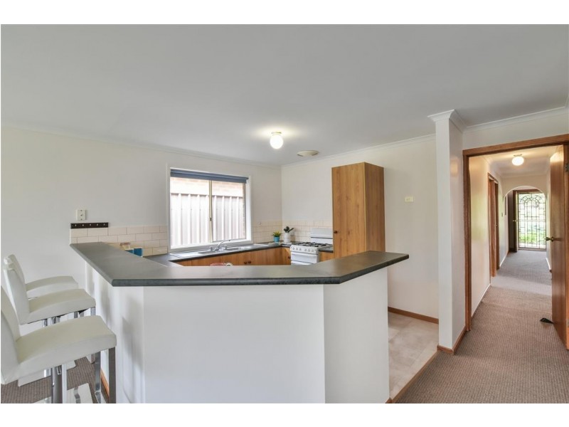 17 Brooks Circuit, Woodcroft SA 5162