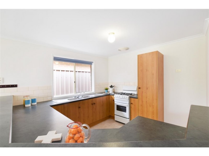 17 Brooks Circuit, Woodcroft SA 5162