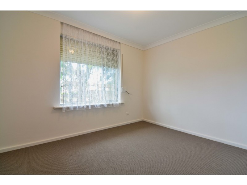 24 Holman Road, Christie Downs SA 5164