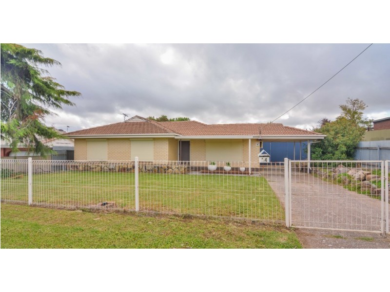 24 Holman Road, Christie Downs SA 5164