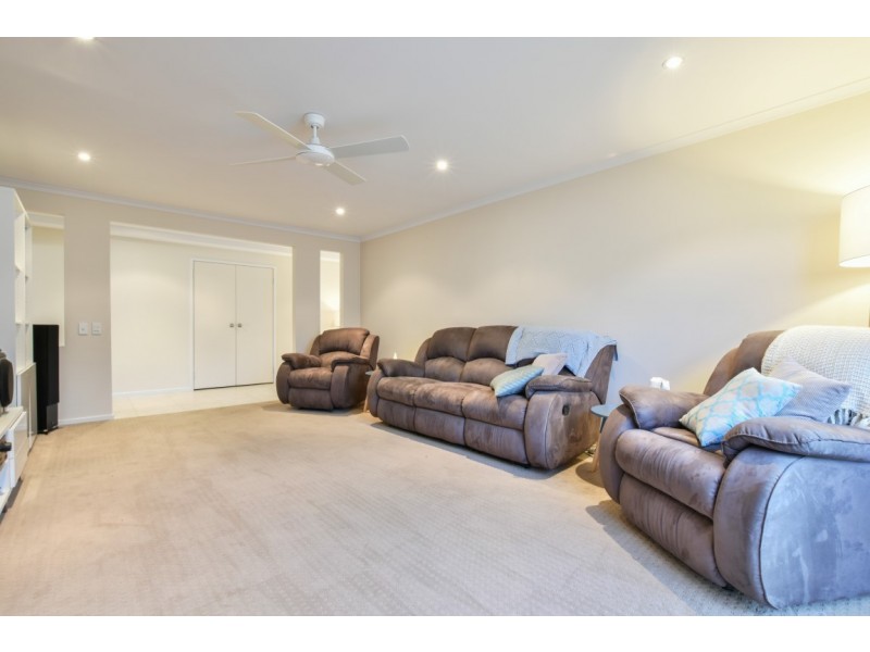 3 Lancewood Place, Huntfield Heights SA 5163