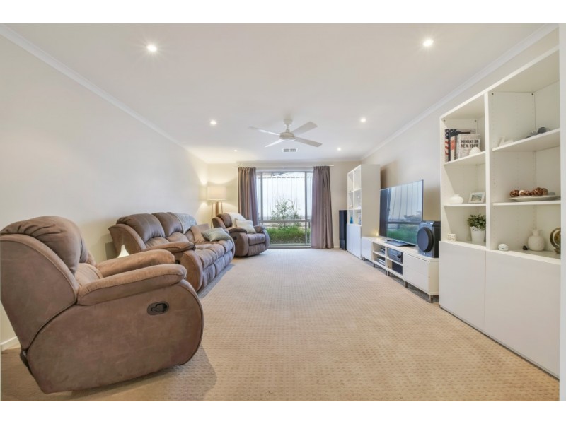 3 Lancewood Place, Huntfield Heights SA 5163
