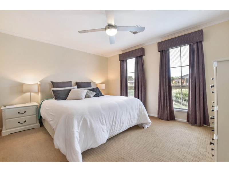 3 Lancewood Place, Huntfield Heights SA 5163