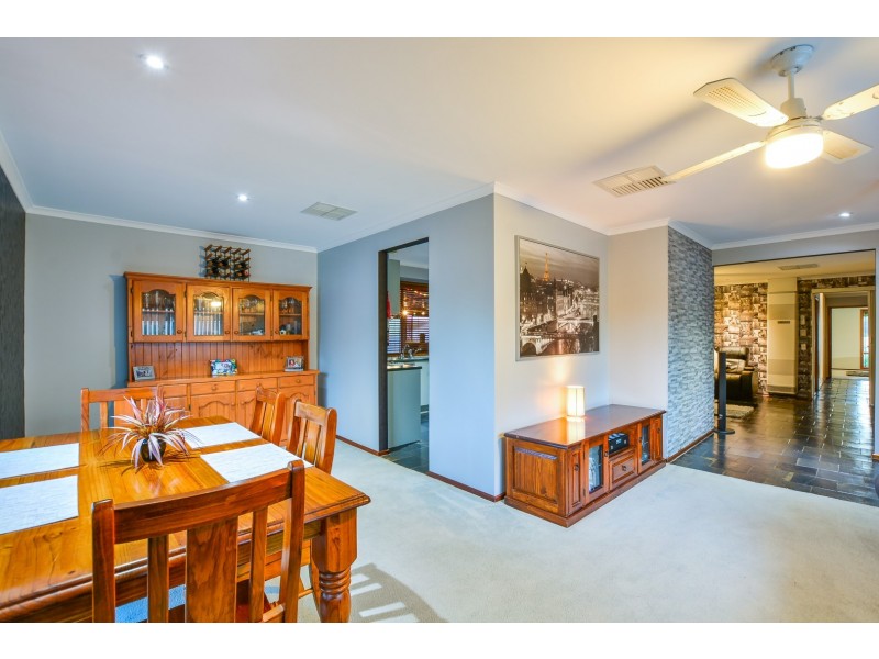 7 Houndsgate Court, Onkaparinga Hills SA 5163