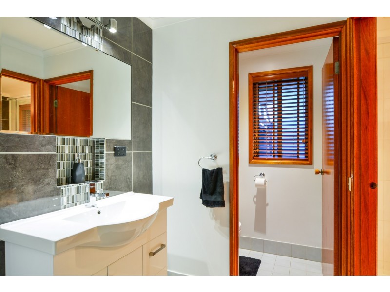 7 Houndsgate Court, Onkaparinga Hills SA 5163